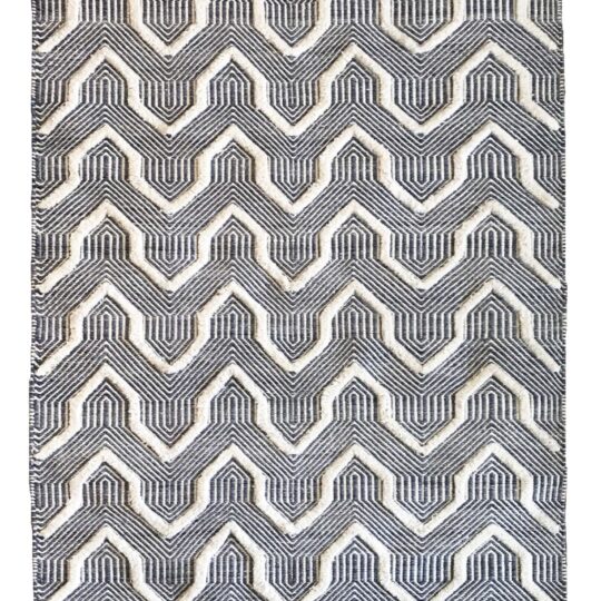 Tufted Navy and White Arrow Outdoor Rug